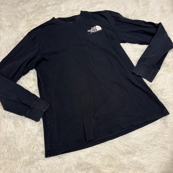 THE NORTH FACE | Men's Long Sleeve Throwback Tee TNF Black | Size Med EUC - Picture 3 of 12
